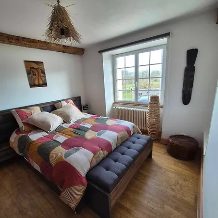 Pensión Le Refuge Des3petitscochons Lalizolle